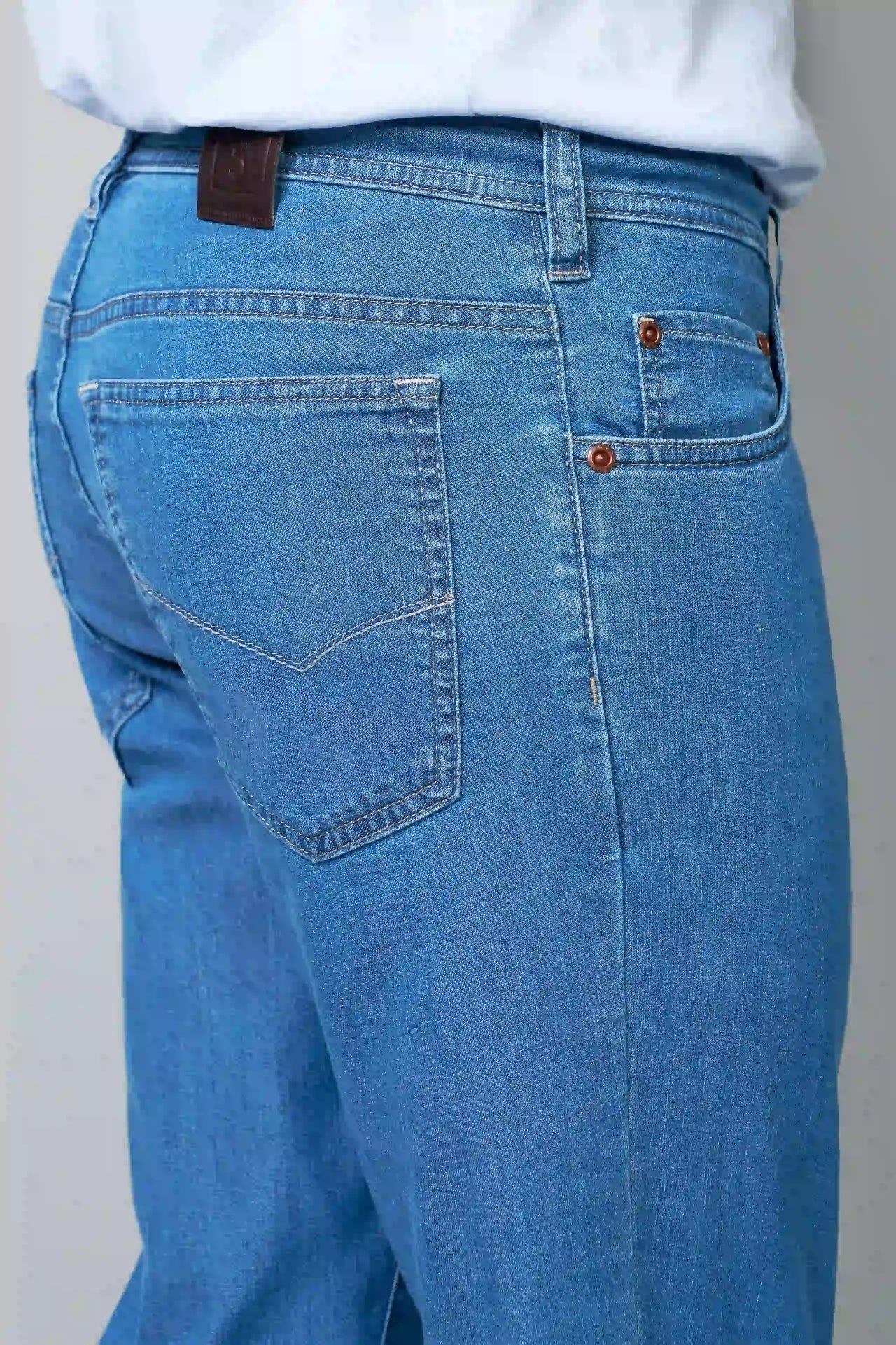 FIVE 1-6290 ULTRA-LIGHTWEIGHT JEANS