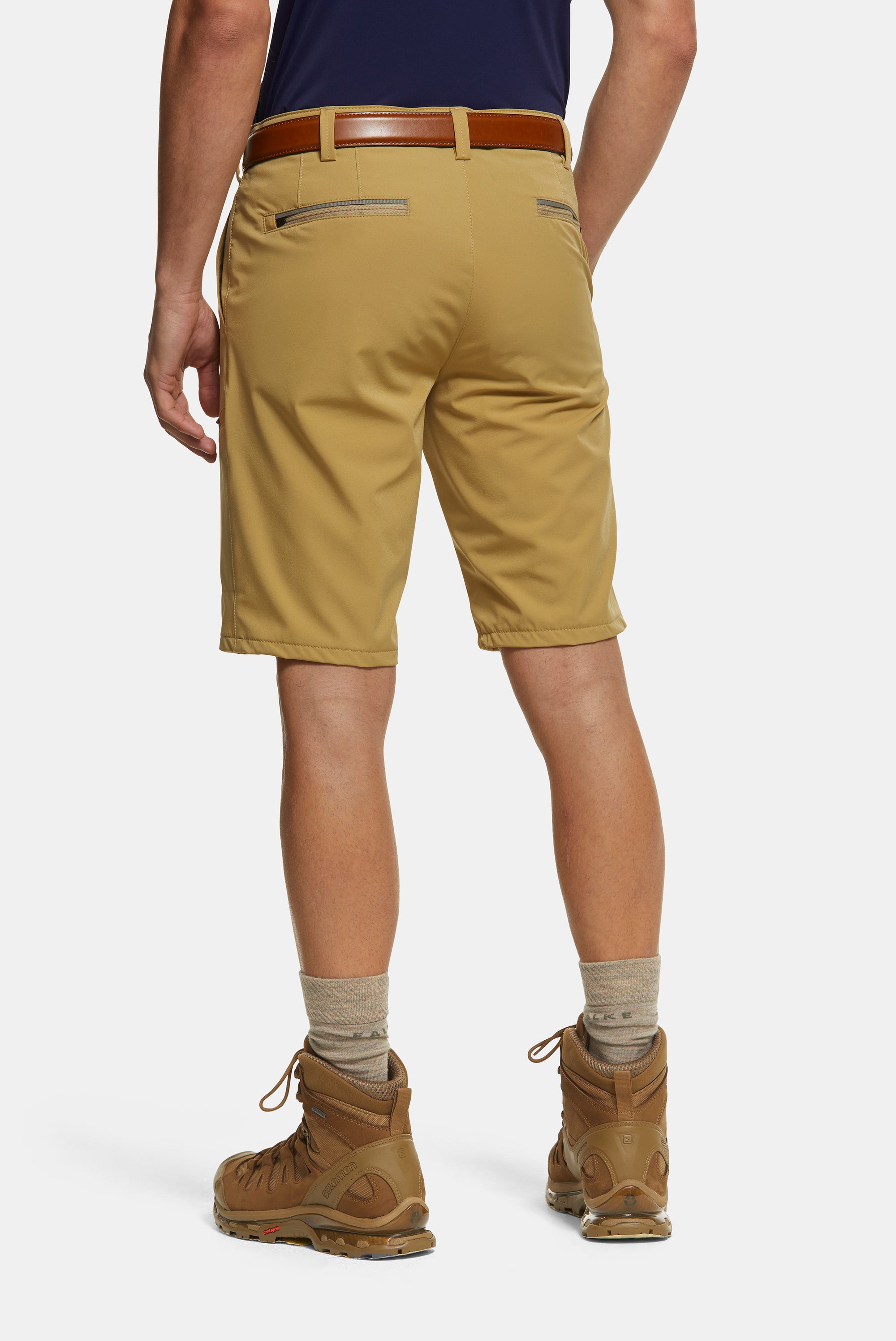 B-Arran 1-8070 ACTIVE • SHORT