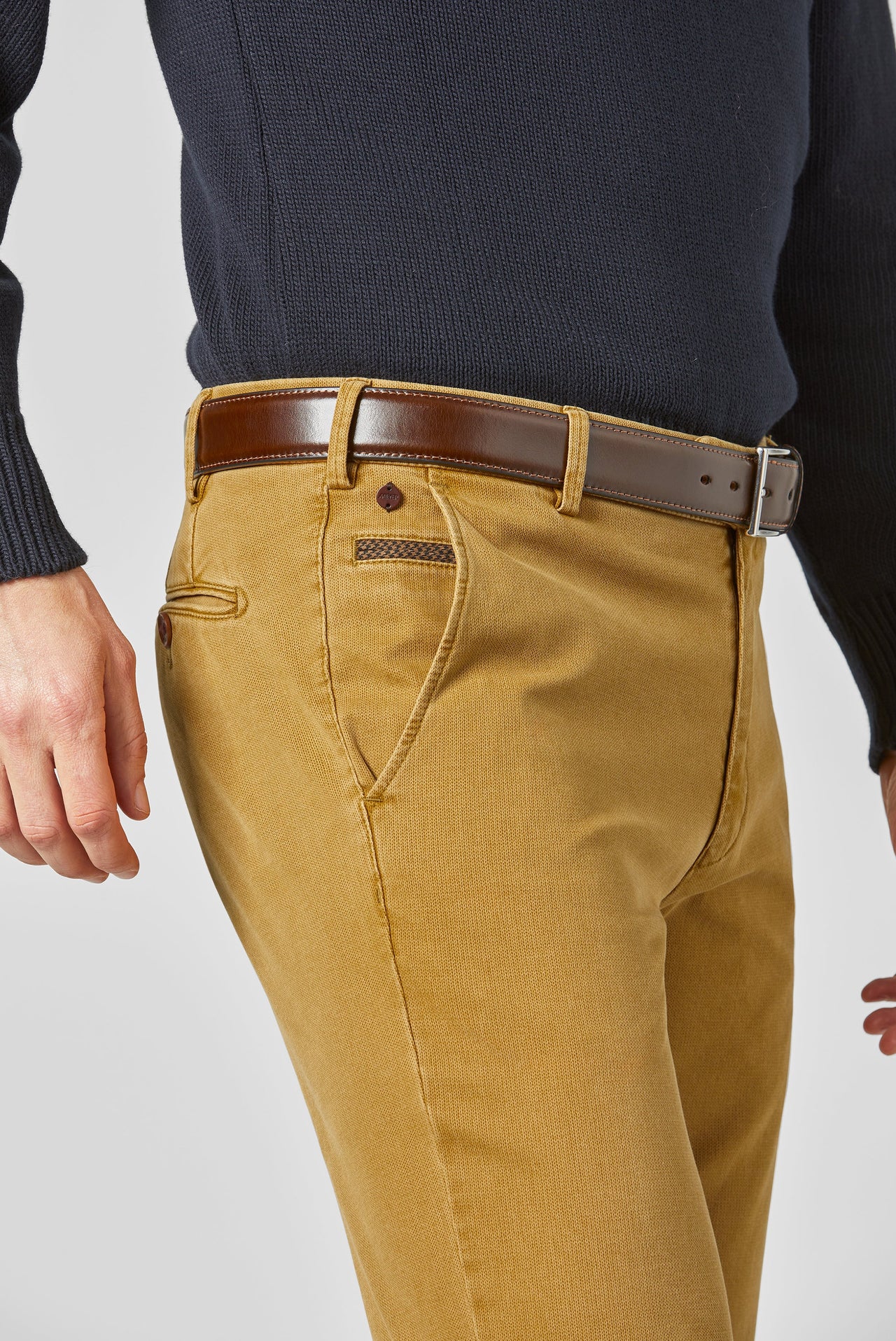 Bonn 2-5567 MODERN COTELE