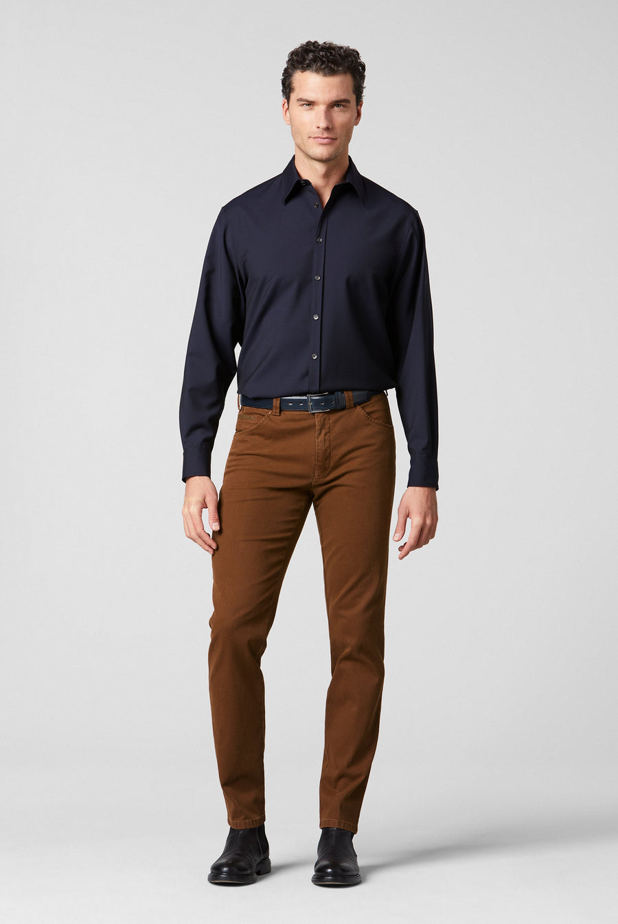 Dublin 2-5582 MICRO STRUCTURE ∙ SWING POCKET